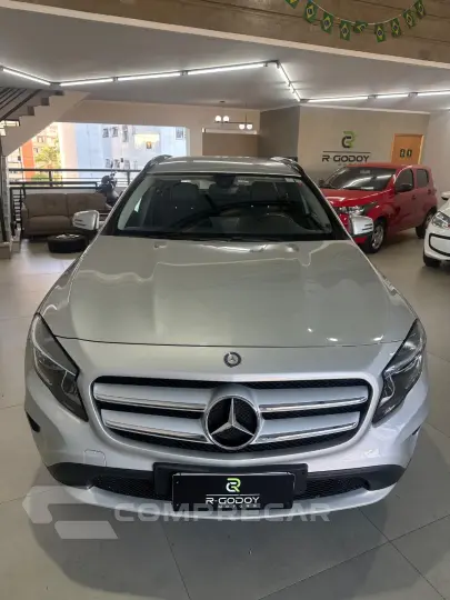 GLA 200 Style 1.6 TB 16V/Flex Aut.