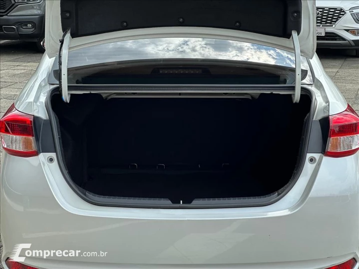 YARIS 1.5 16V FLEX SEDAN XL PLUS CONNECT MULTIDRI