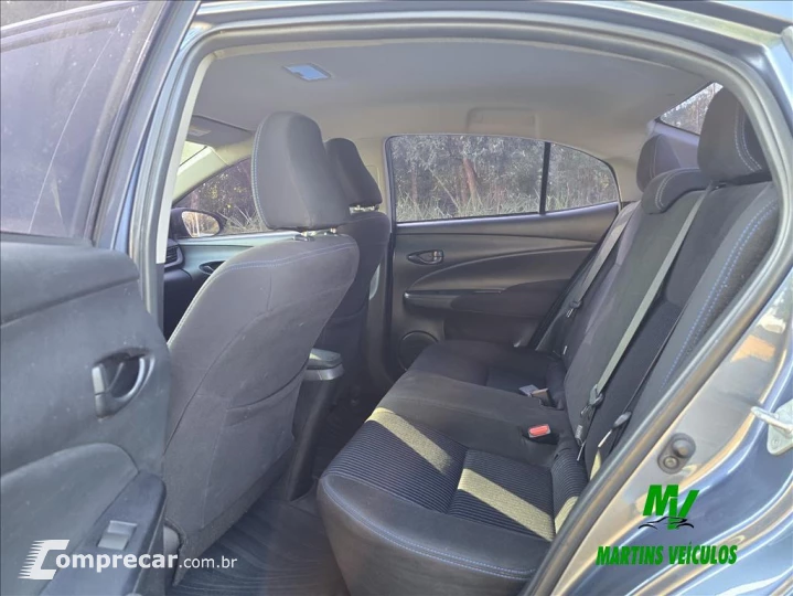 YARIS 1.5 16V FLEX SEDAN XL LIVE MULTIDRIVE