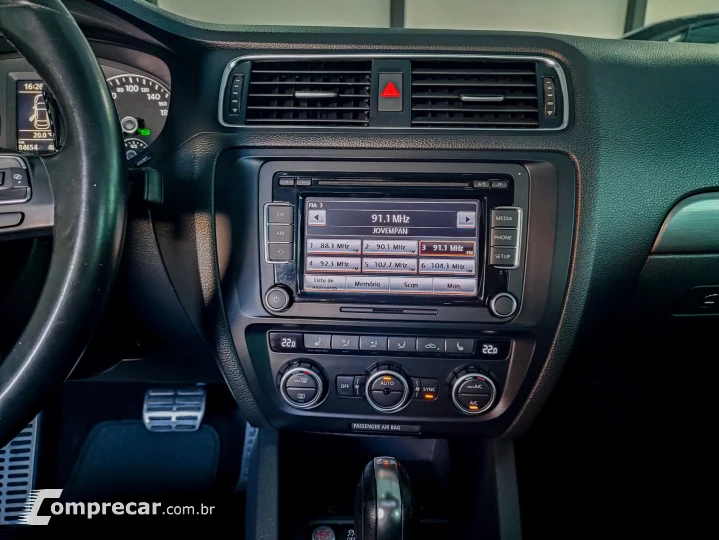 JETTA 2.0 TSI HIGHLINE 200CV GASOLINA 4P TIPTRONIC
