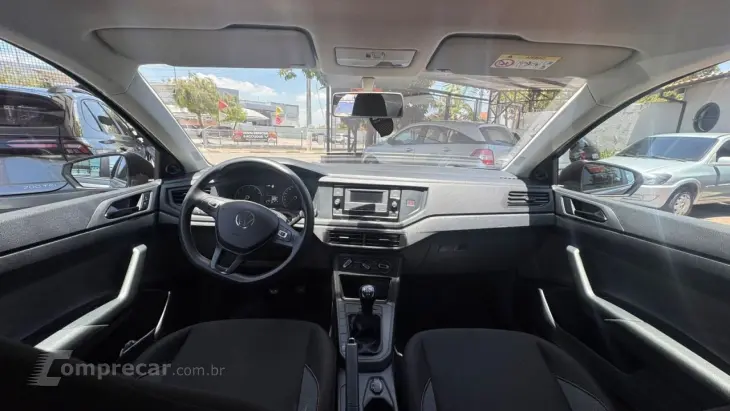 Polo Hatch 1.0 4P MPI TRACK