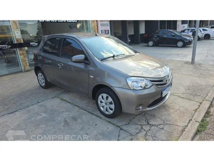 ETIOS 1.5 XS 16V FLEX 4P AUTOMÁTICO
