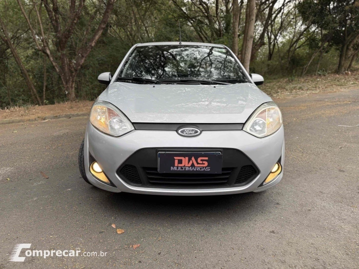 FIESTA 1.6 MPI Class Hatch 8V