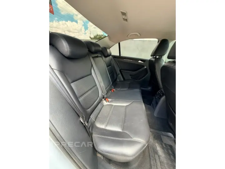 JETTA 2.0 COMFORTLINE FLEX 4P TIPTRONIC