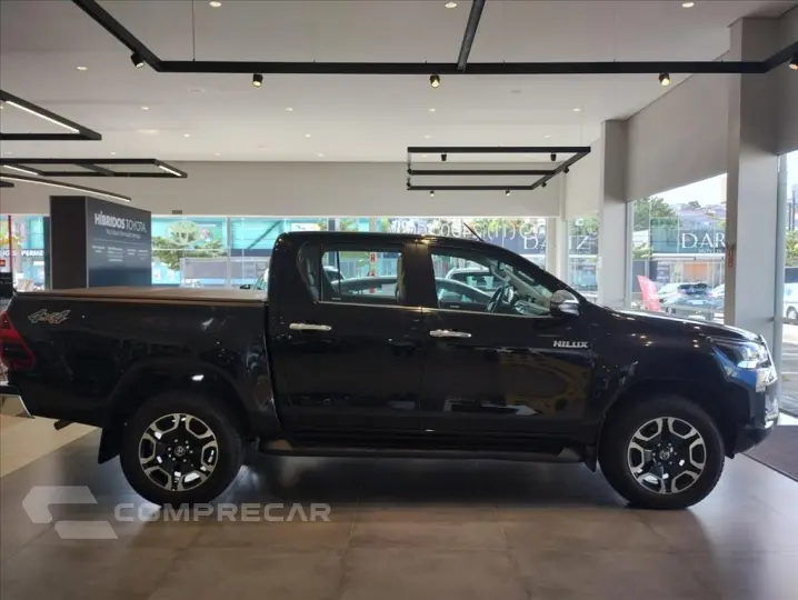 HILUX 2.8 D-4D TURBO DIESEL CD SRX 4X4 AUTOMÁTICO