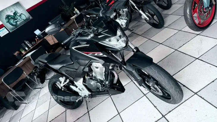 CB 300F TWISTER CBS