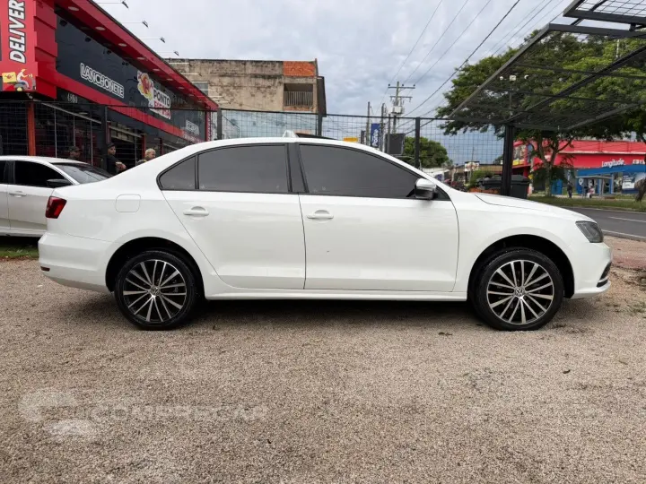 JETTA 2.0 COMFORTLINE FLEX 4P TIPTRONIC