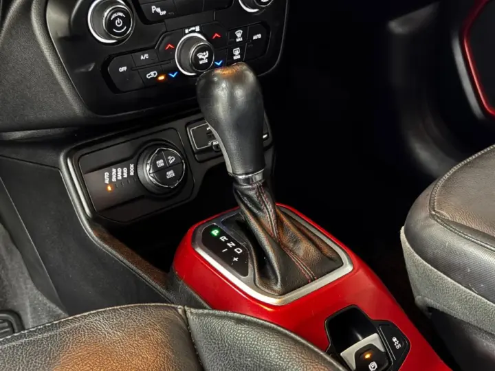 RENEGADE 2.0 16V TURBO DIESEL TRAILHAWK 4P 4X4 AUTOMÁTICO