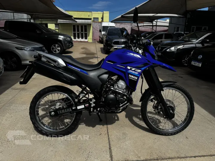 XTZ 250 LANDER