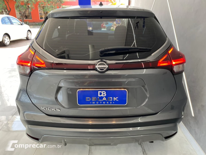 KICKS Active 1.6 16V Flex Aut.