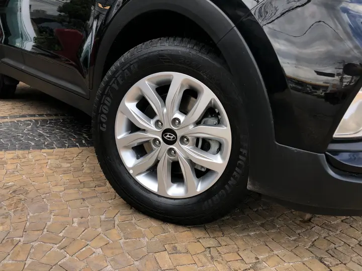 Creta 1.6 16V Flex Action Automático