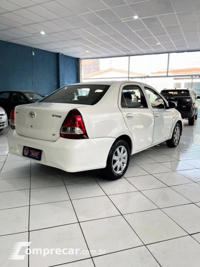 ETIOS 1.5 X Sedan 16V