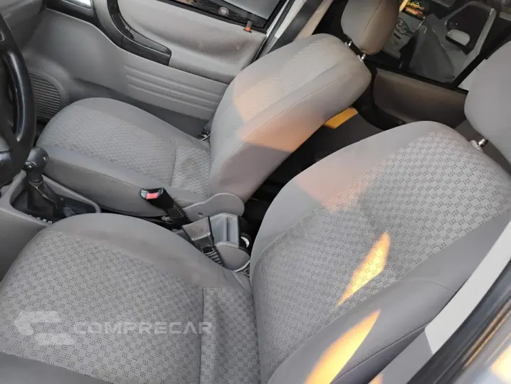 ZAFIRA 2.0 MPFI Expression 8V