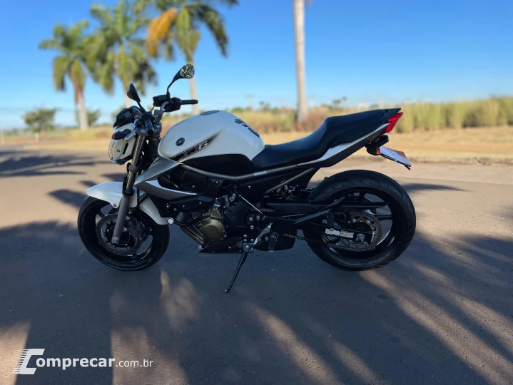 XJ6 N