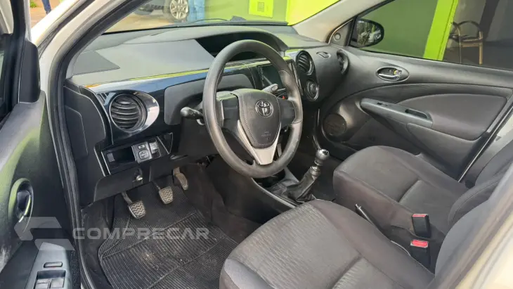 ETIOS 1.5 X Sedan 16V