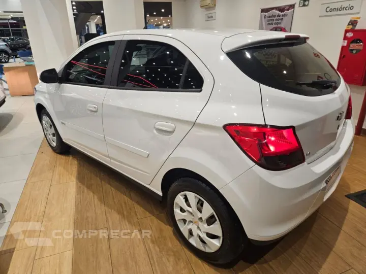 Onix Hatch 1.4 4P FLEX LT