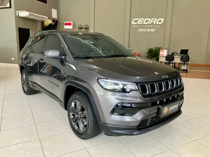 Compass 1.3 16V 4P FLEX LONGITUDE 80 ANOS T270 TURBO AUTOMÁT