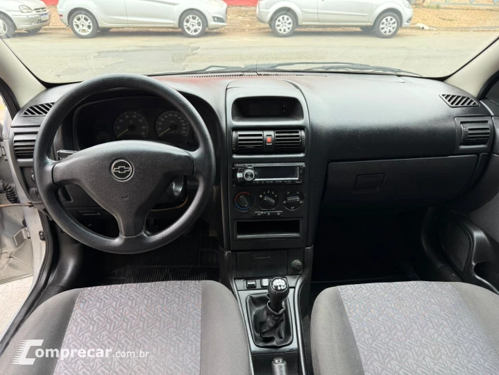 ASTRA 2.0 MPFI Advantage 8V