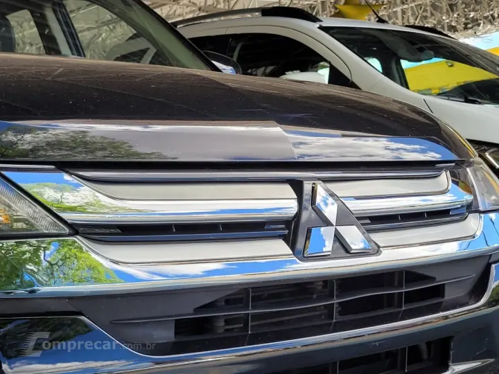 OUTLANDER 2.0 16V 160cv Aut.