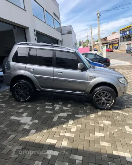 Pajero TR4 2.0/ 2.0 Flex 16V 4x4 Aut.