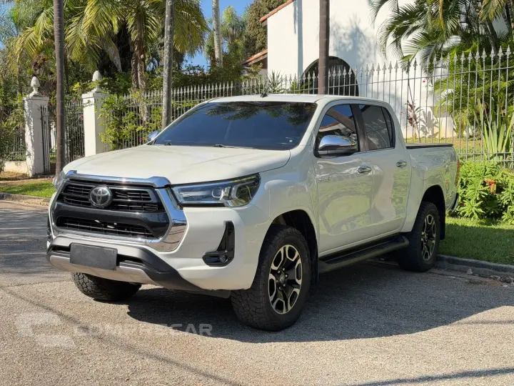HILUX 2.8 D-4d Turbo CD SRX 4X4