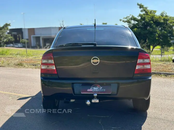 ASTRA 2.0 MPFI Advantage 8V