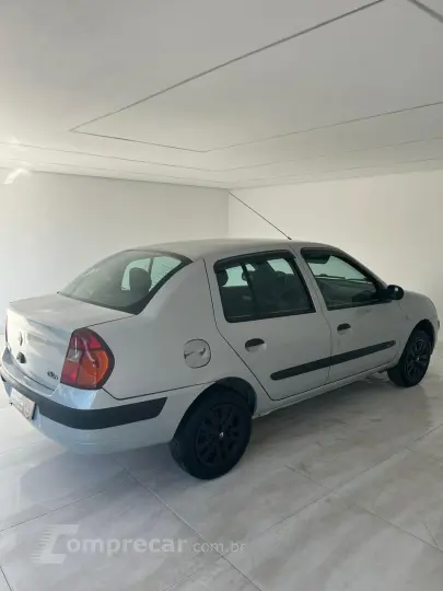 CLIO 1.0 Expression 8V