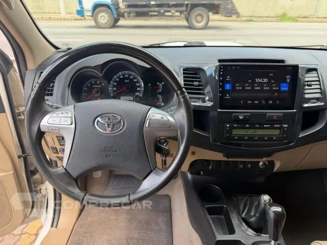 HILUX SW4 - 3.0 SRV 4X4 7 LUGARES 16V TURBO INTERCOOLER 4P A