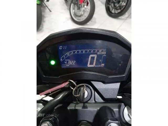 CB 250 F TWISTER - Street