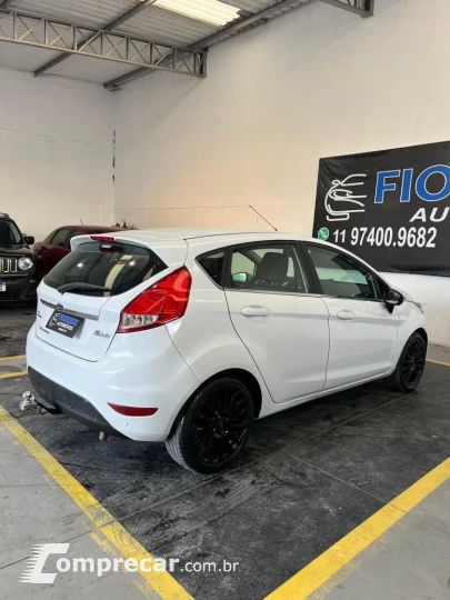 FIESTA 1.6 Titanium Hatch 16V