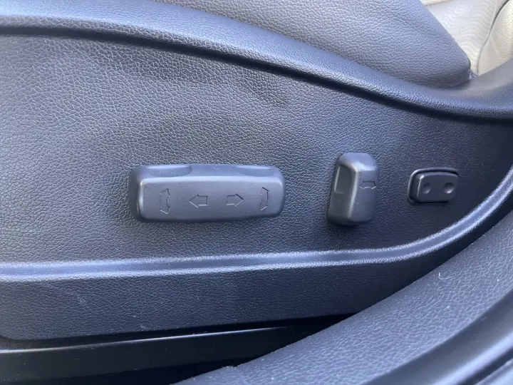 ELANTRA 1.8 GLS 16V GASOLINA 4P AUTOMÁTICO