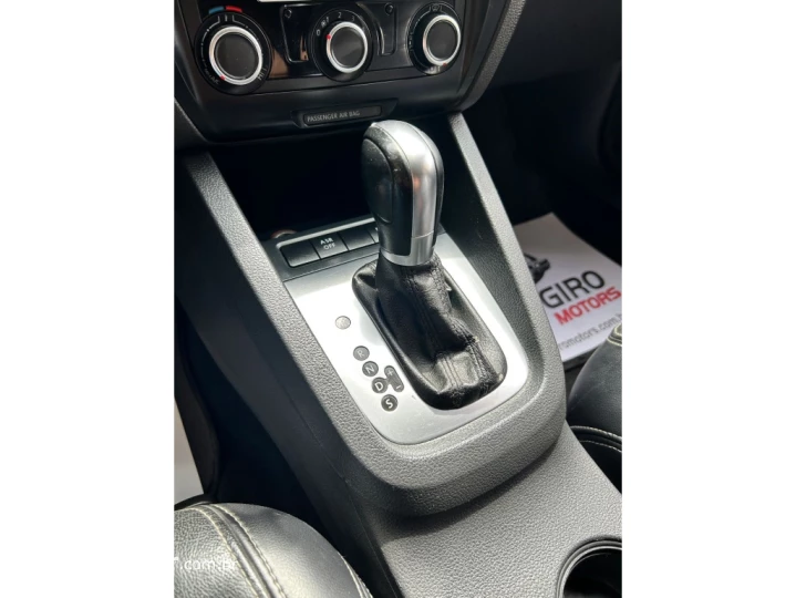 JETTA 2.0 COMFORTLINE FLEX 4P TIPTRONIC