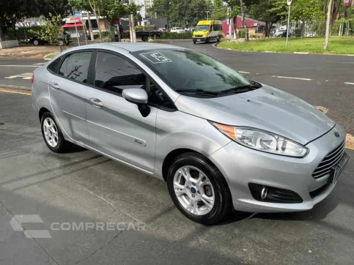 FIESTA 1.6 SE Plus Sedan 16V