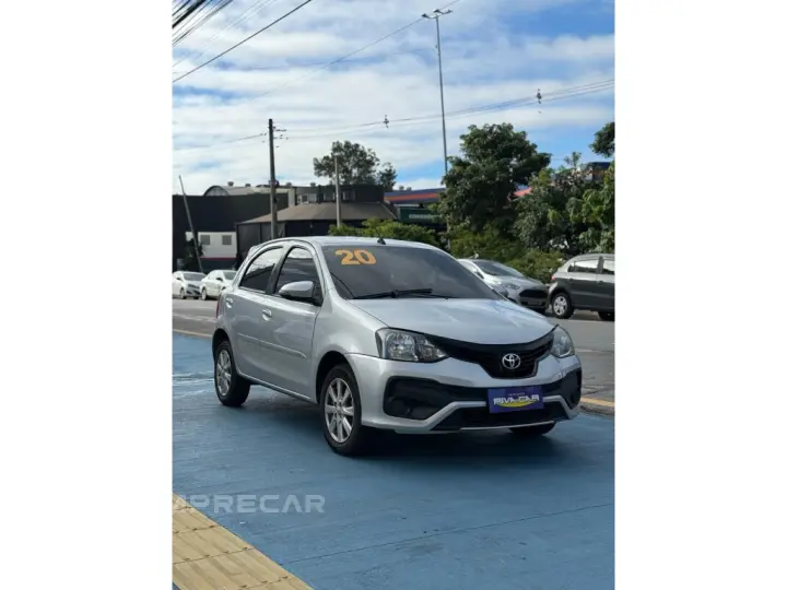ETIOS 1.5 X PLUS 16V FLEX 4P AUTOMÁTICO