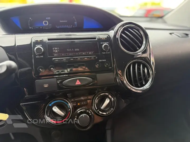 ETIOS 1.5 XS 16V FLEX 4P MANUAL