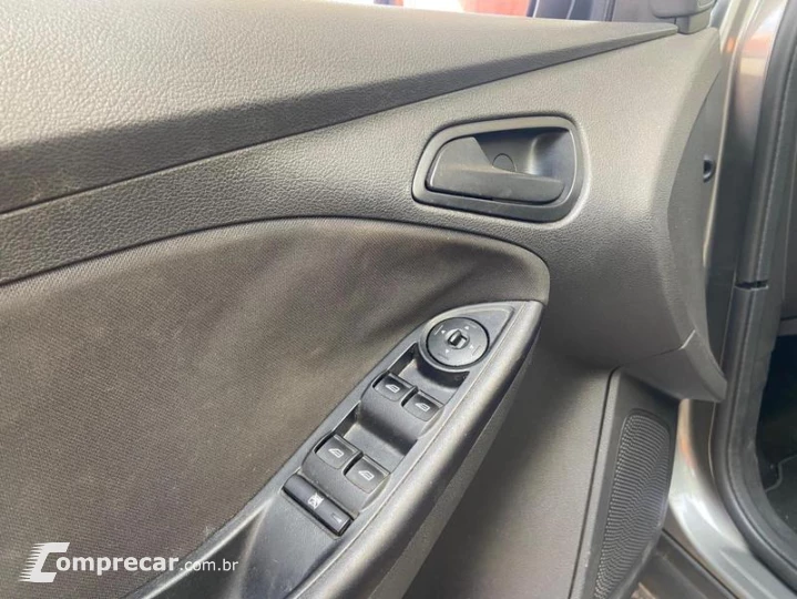 FOCUS SEDAN 2.0 16V 4P