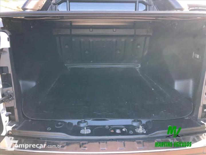 TORO 2.0 16V Turbo Ranch 4WD AT9