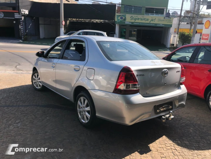 Etios 1.5 X Plus Sedan 16V Flex 4P Automático