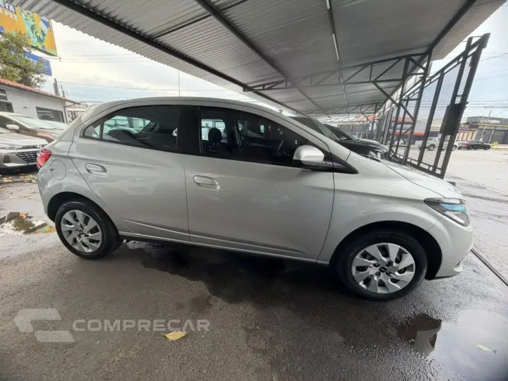 Onix Hatch 1.4 4P FLEX LT