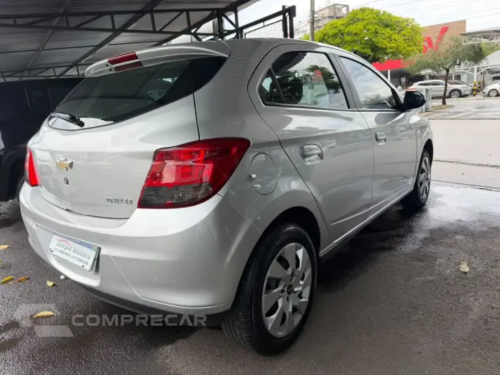 Onix Hatch 1.4 4P FLEX LT