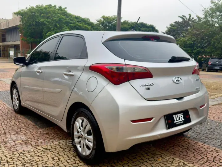 HB20 1.6 Comfort Plus 16V