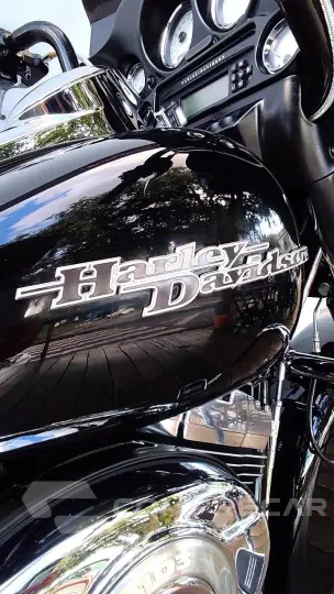 HARLEY-DAVIDSON STREET GLIDE