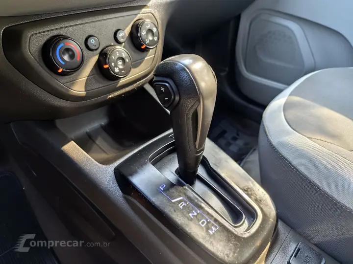 SPIN 1.8 LT 8V FLEX 4P AUTOMÁTICO