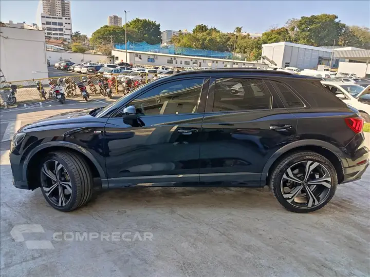 Q3 2.0 40 TFSI Performance Black Plus Quattro