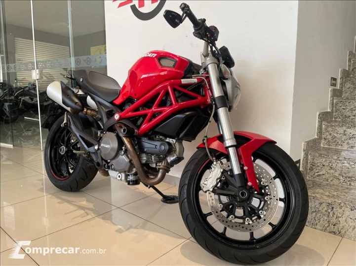 MONSTER 796