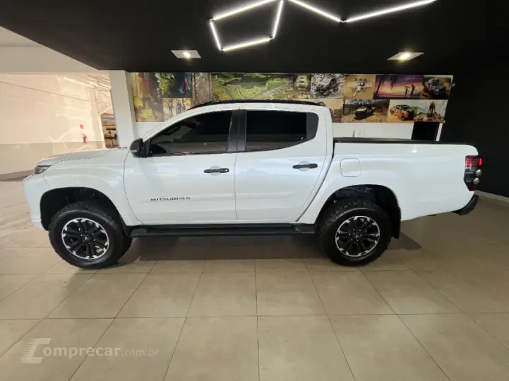 L200 TRITON 2.4 16V Turbo Sport Hpe-s CD 4X4