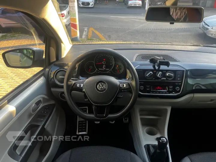 up! high 1.0 TSI Total Flex 12V 5p