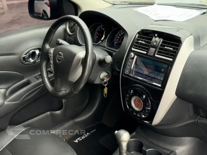 VERSA SL 1.6 16V FlexStart 4p Aut.
