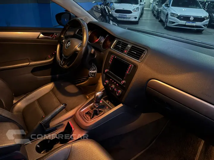JETTA 1.4 16V TSI Comfortline