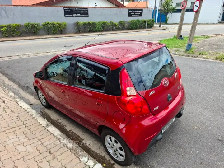 J2 1.4 16V Gasolina 4P Manual